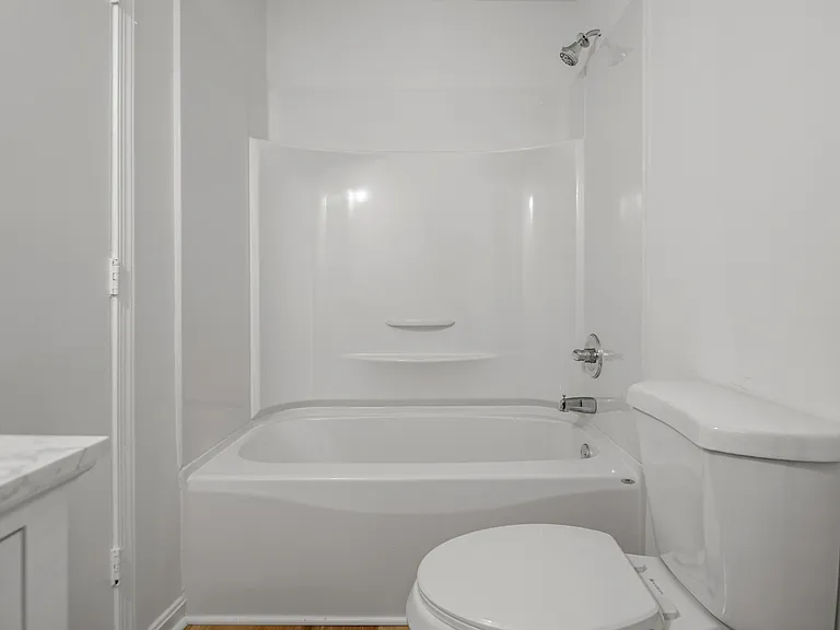 7311 John Elizabeth Pl — Photo 32