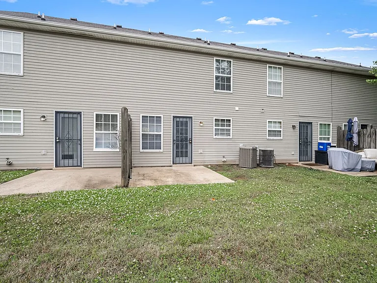 2312 Willowbrook Dr — Photo 24
