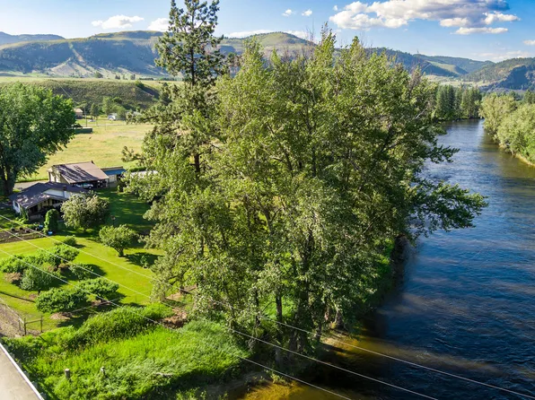 11 Wall St, Danville, WA 99121