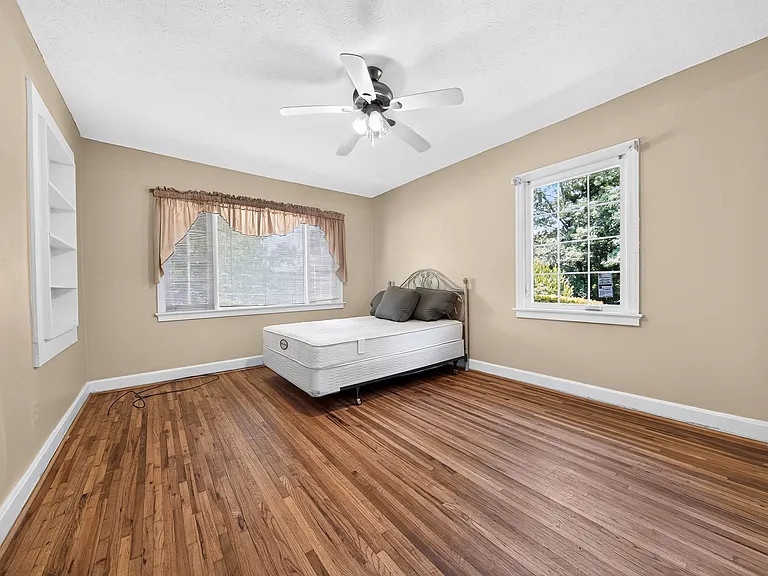 606 Harper Rd — Photo 15