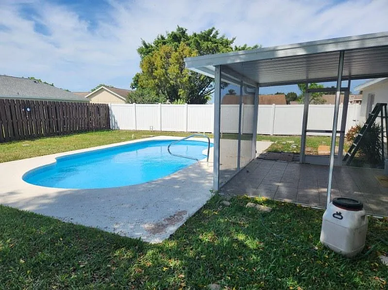 3 bed, 1136 sqft, $2,500 — Photo 4