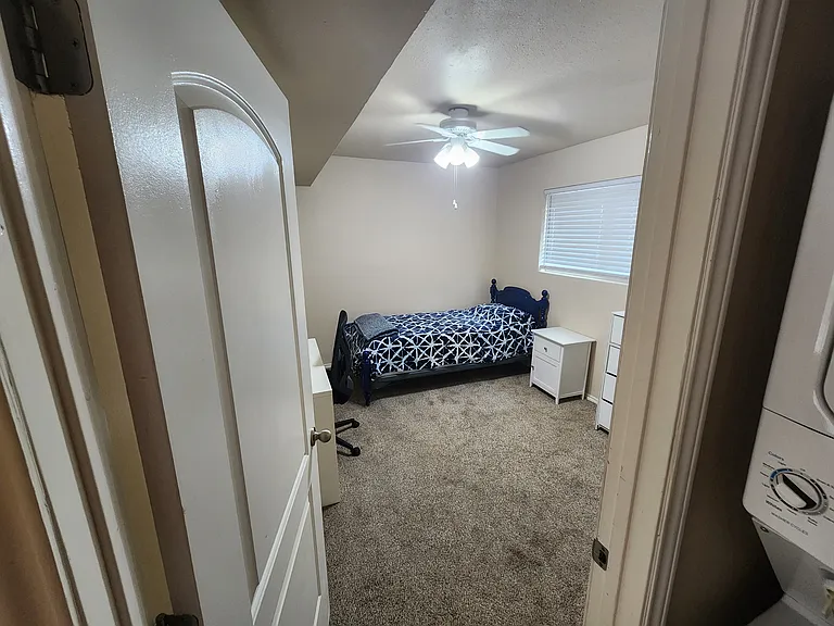 2220 Leon St #101B — Photo 7