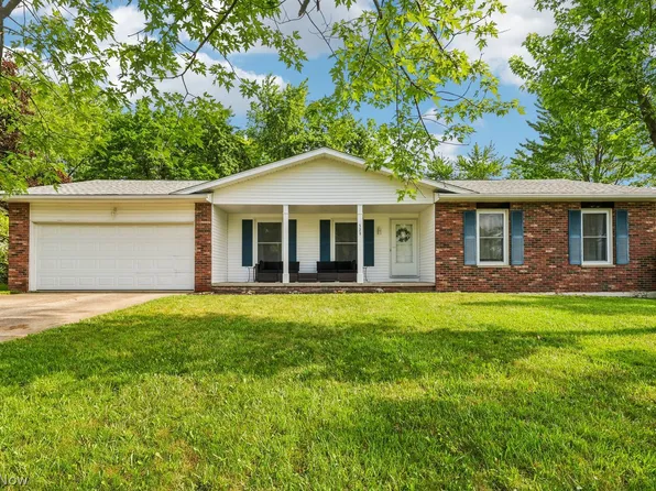 329 Wyoga Lake Blvd, Stow, OH 44224