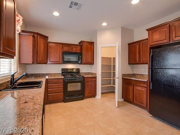 5th image of 11817 Orense Dr