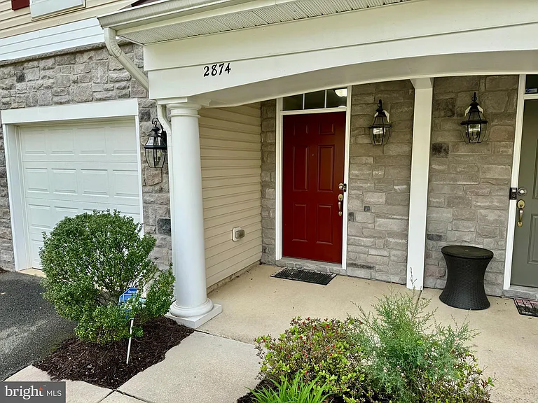 2874 Chinkapin Oak Ln — Photo 3