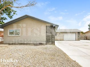 921 Palmhurst Dr, Las Vegas, NV 89145