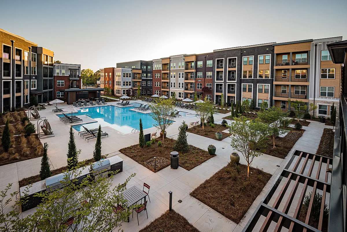 Resort-style Swimming Pool with Tanning Ledge and Sundeck - Bexley Sugarloaf