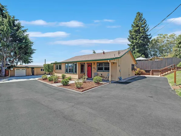 2959 Massachusetts St, Castro Valley, CA 94546