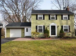 32 Michelle Dr, Rochester, NY 14617