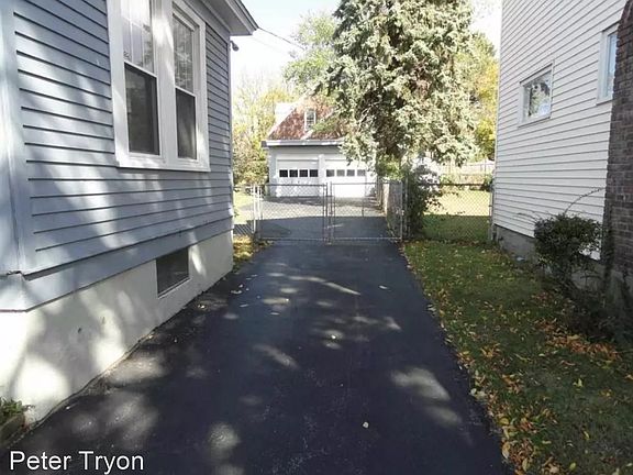 3rd image of 971 Washington Ave
