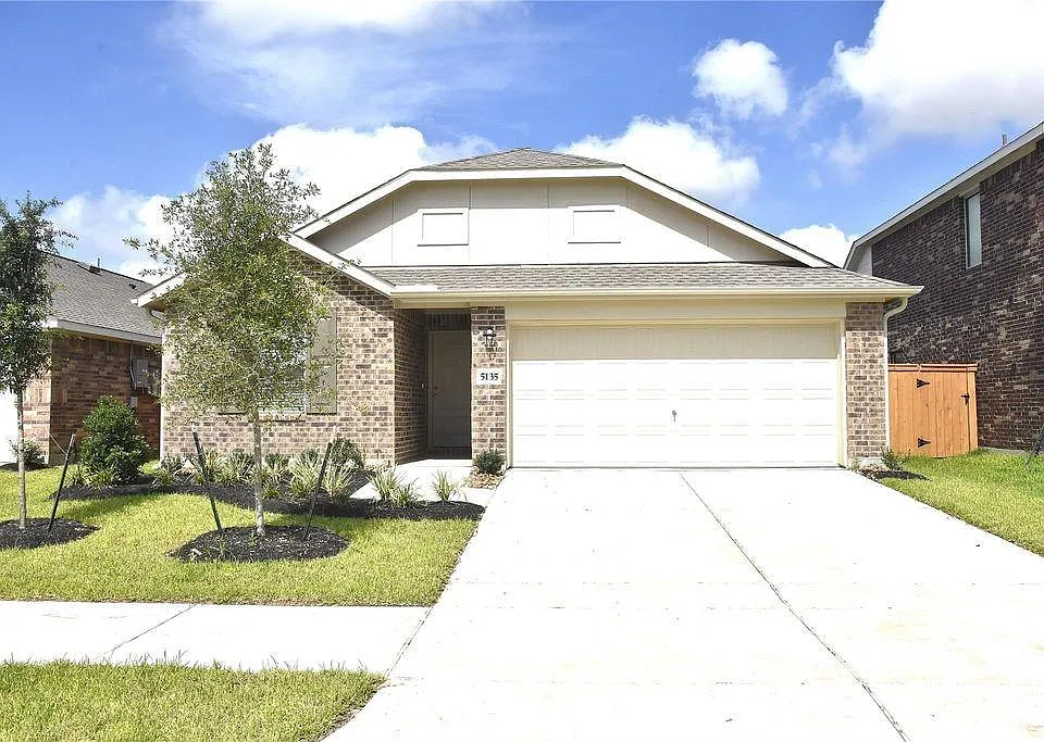 5135 Sunvalley Bend Dr