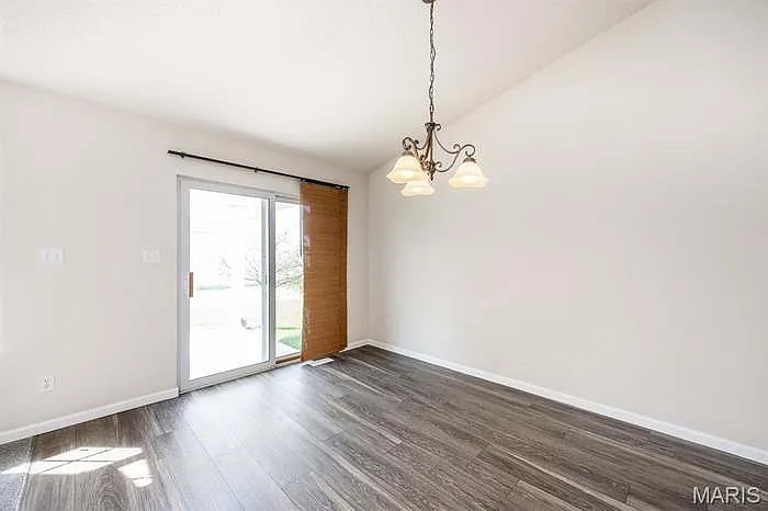 3245 Jared Dr — Photo 20