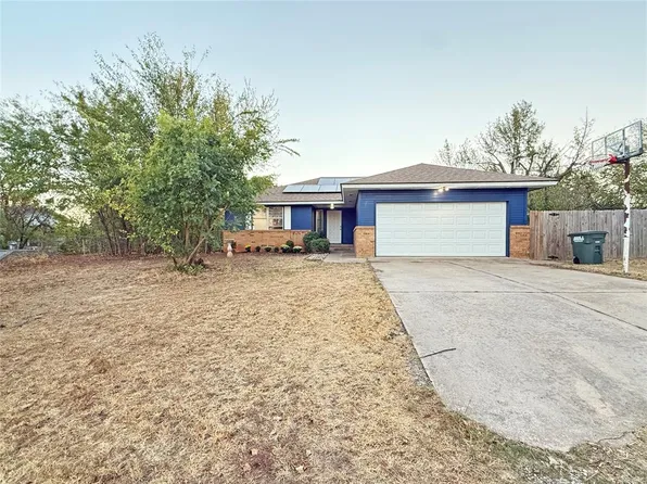 10301 N Rock Circle Dr, Edmond, OK 73034