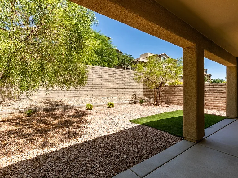 135 Berneri Dr — Photo 28