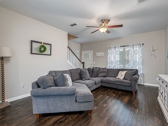 2nd image of 1023 Selous Dr