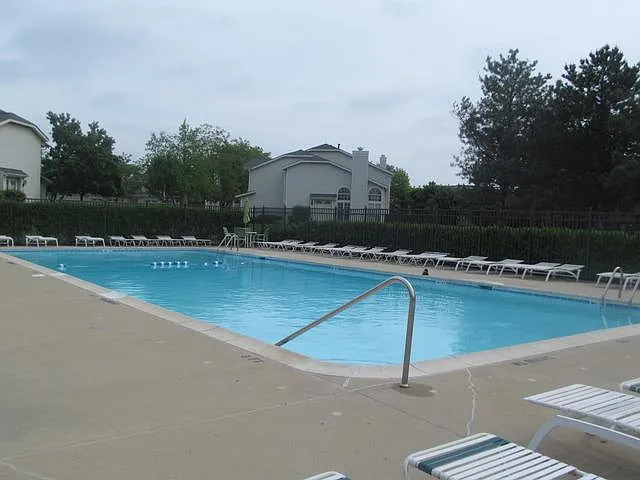 838 Newbury Ct — Photo 22