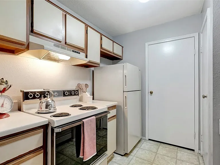 1400 Gandy Blvd N #1407 — Photo 3