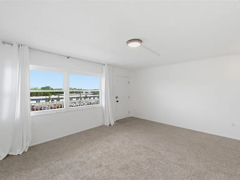 5060 76th Ave N #409 — Photo 7