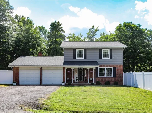 543 Briarcliff Ave NE, Alliance, OH 44601