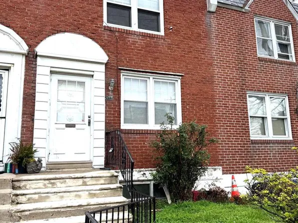 2037 Anchor St, Philadelphia, PA 19124