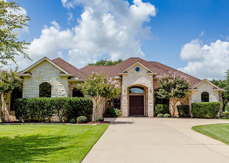 1st image of 4411 Wentworth Dr