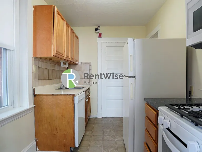 1369 Commonwealth Ave #2 — Photo 10