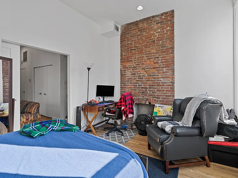 3401 Butler St #F2 — Photo 10