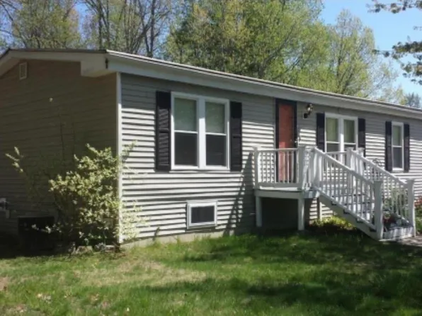 13 Squire Ridge Road, Hampstead, NH 03841