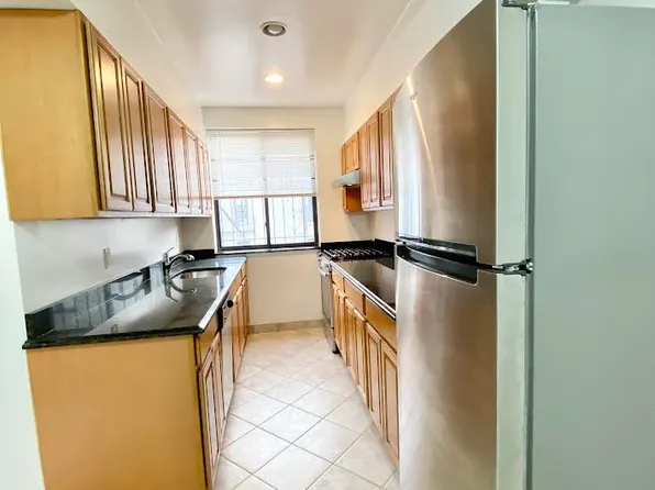 30-59 32nd Street image 2 of 9