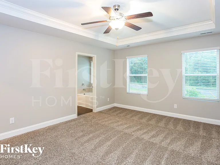 9006 Evans Woods Dr — Photo 9