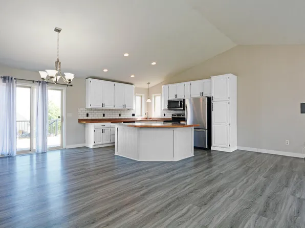 3825 Hayward Ct S, Monticello, MN 55362