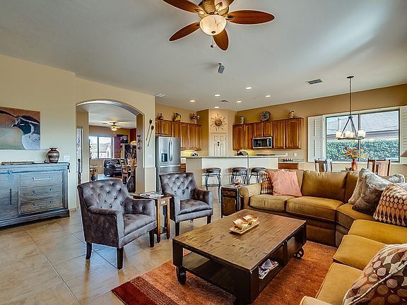 5th image of 1161 W Mountain Nugget Dr
