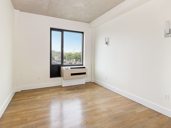 2nd image of 225 E 138th St APT 207
