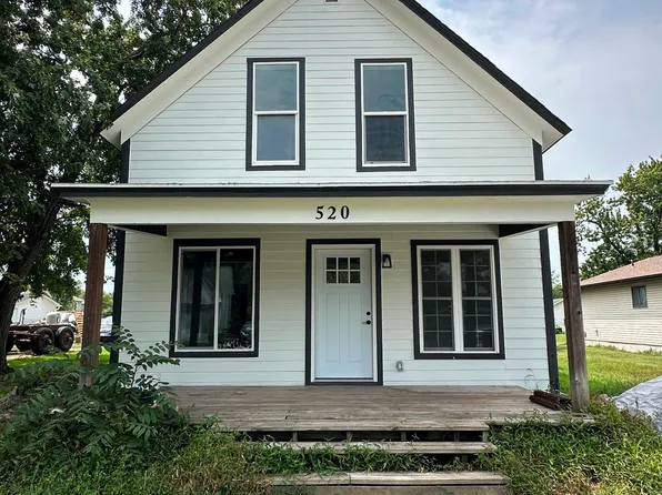 520 N Main St, Stuart, IA 50250
