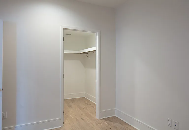 The Julian Apartments — Photo 12