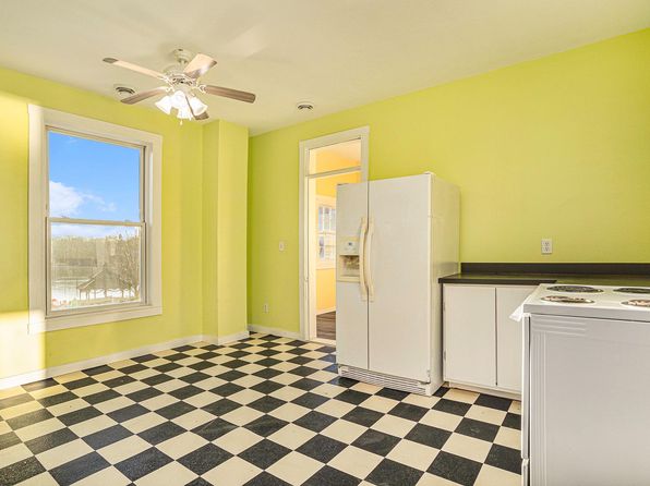 118 Brady St #1