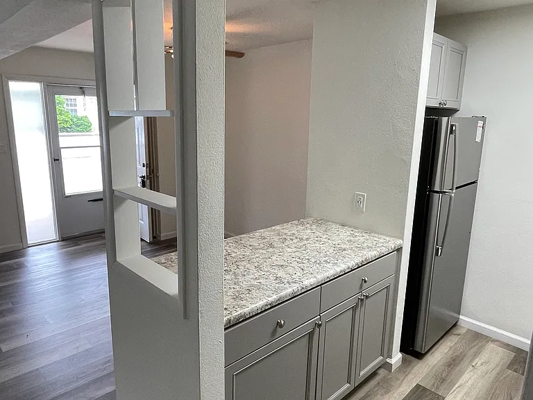 1217 El Kay Ct #20 — Photo 4