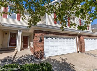 10109 Ridge Run St, Howell, MI 48855