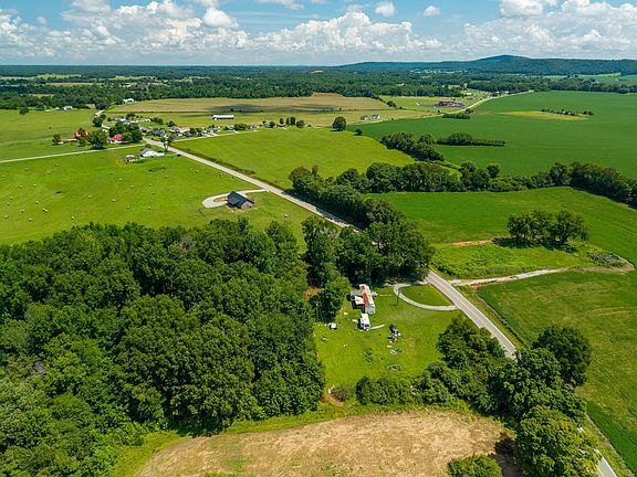 3rd image of 15964 Old Kentucky Rd