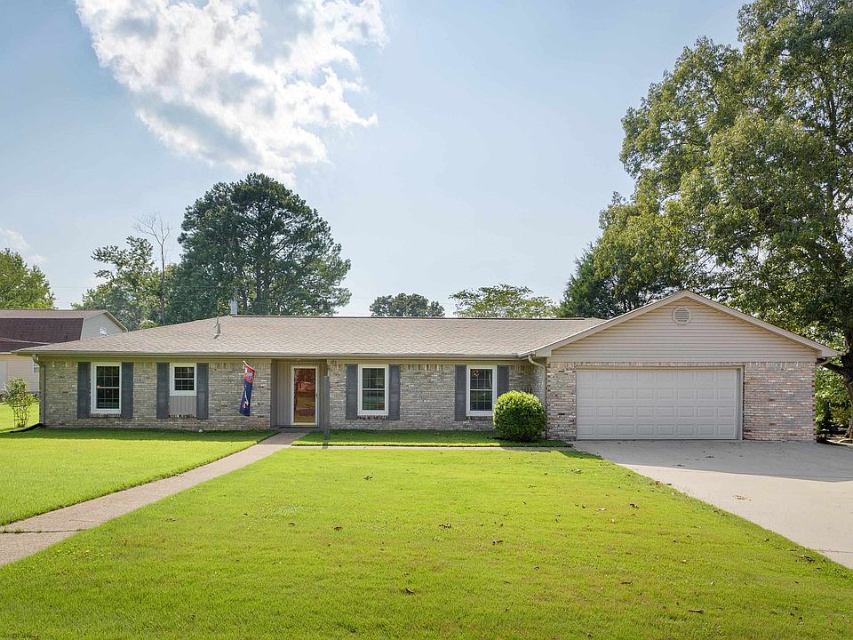 1st image of 181 Chaparral Dr