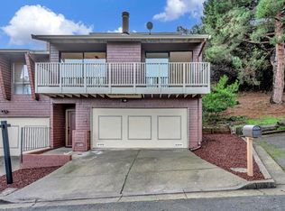 7 Canary Ln, Richmond, CA 94803