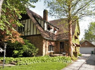 1216 Taylor St, Joliet, IL 60435