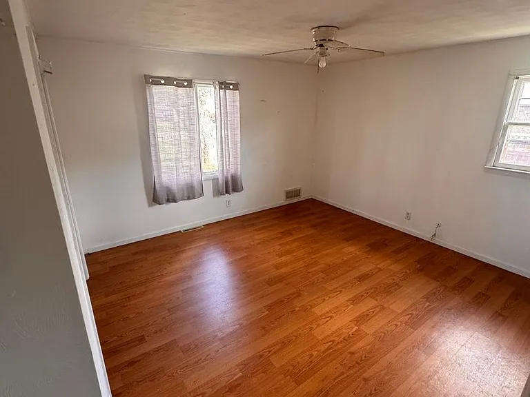 10042 Helena Dr — Photo 10
