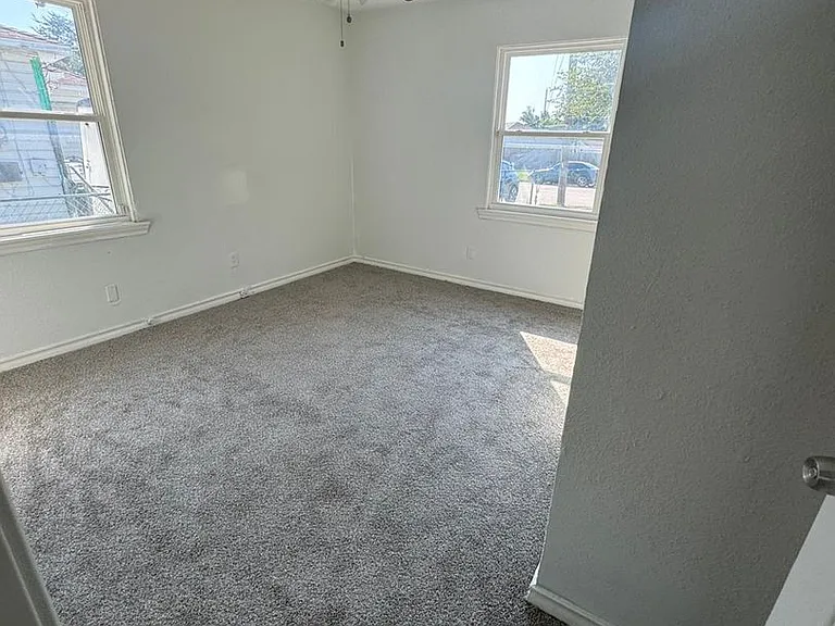 2919 El Centro Way — Photo 4