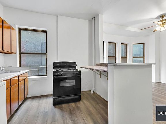 5th image of 353 W 117th St APT 4A