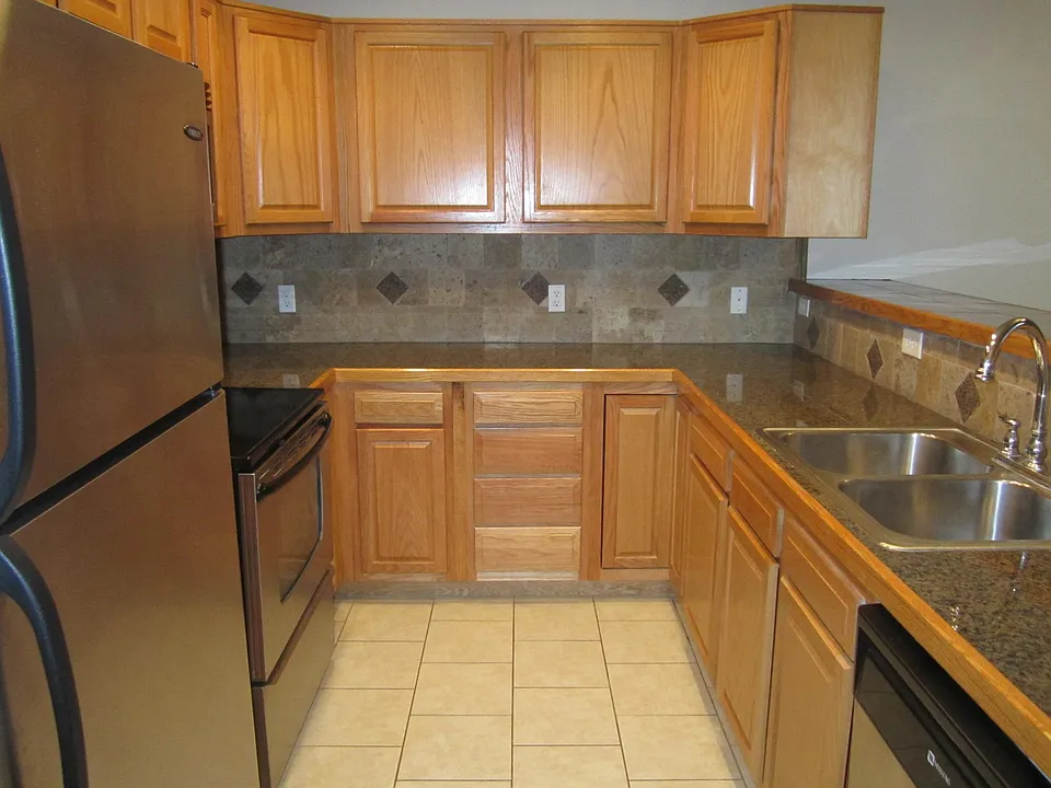 2116 Hummingbird Rd #2