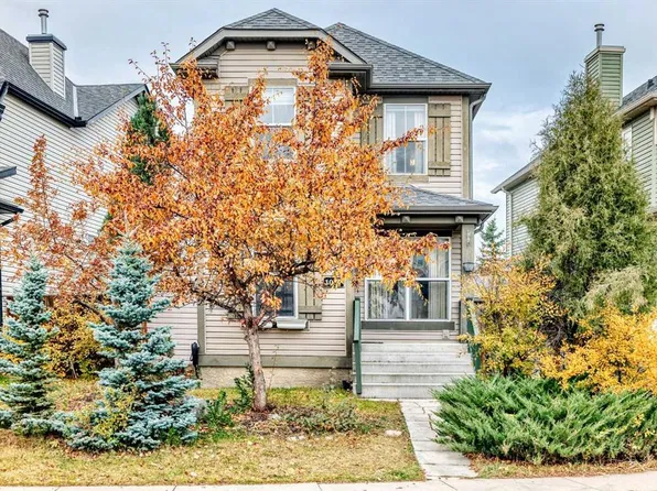 1037 New Brighton Gdns SE, Calgary, AB T2Z 0Y1