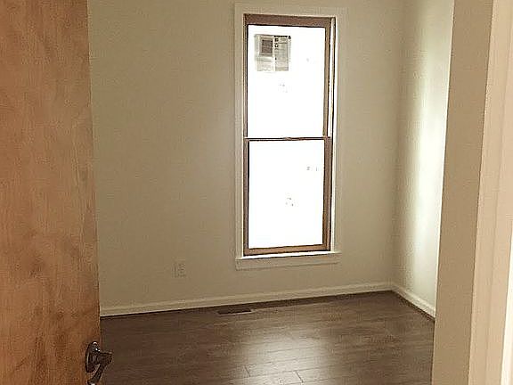 3rd image of 1806 Van Dyke St #Back