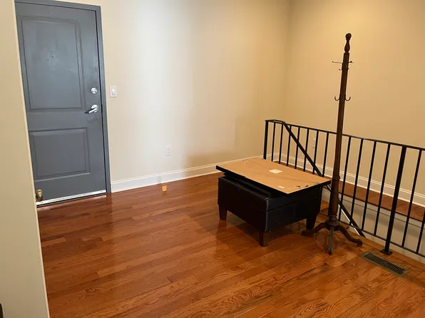 2122 Locust St APT 1D, Philadelphia, PA 19103