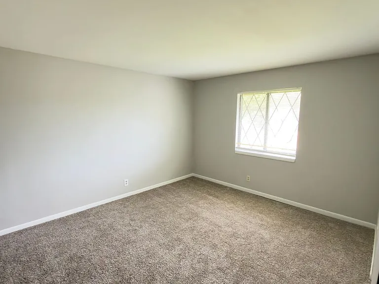 2612 Ardmore St SE — Photo 10